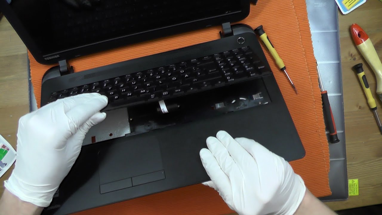 Замена клавиатуры на ноутбуке в СПб